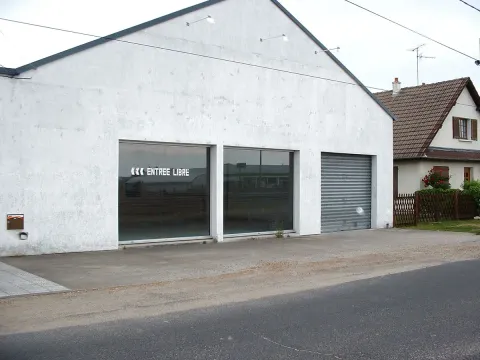 Local commercial avant rénovation de façade